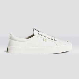 Cariuma Off-White Canvas OCA LOW, barely worn,